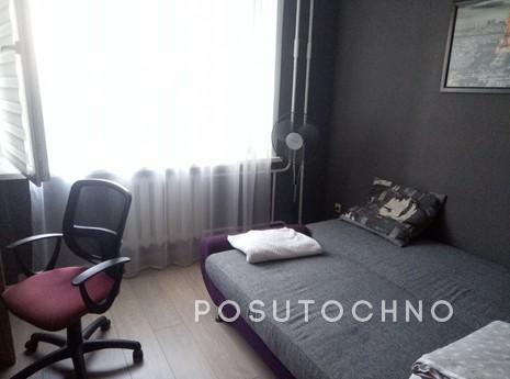 Rent the city of its 3-room apartment, Yuzhny - apartment by the day