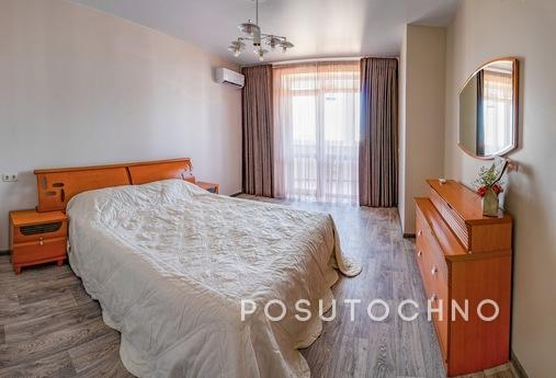 Exclusive 2-bedroom apartment near the s, Yuzhny - apartment by the day
