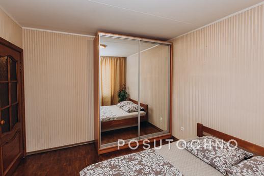 2 rooms. Kharkov. Shopping Center Manufa, Sumy - apartment by the day