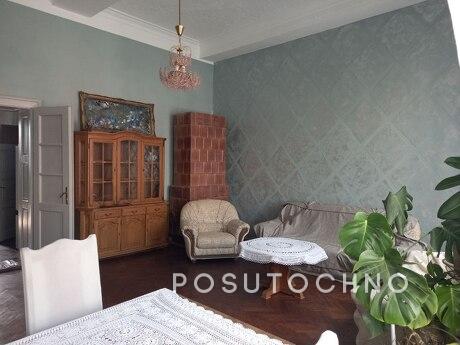 Nezvichaina 3-room apartment in Uzhgorod, Uzhhorod - apartment by the day