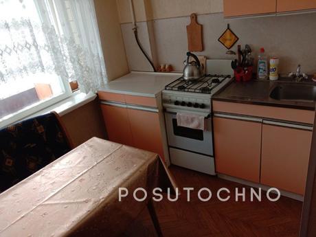 Own apartment Darnitsa, Kyiv - apartment by the day