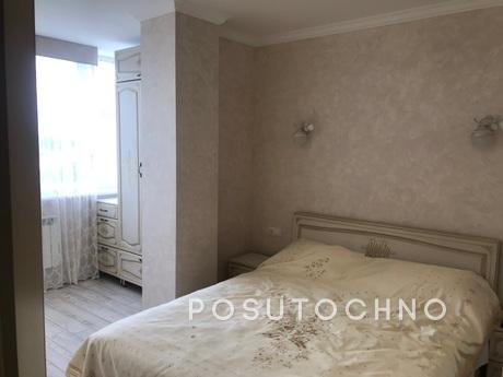 Zdam 2 room apartment similar, Truskavets - apartment by the day