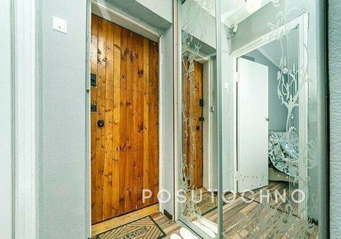 Cozy studio on the Pechersk metro statio, Kyiv - apartment by the day