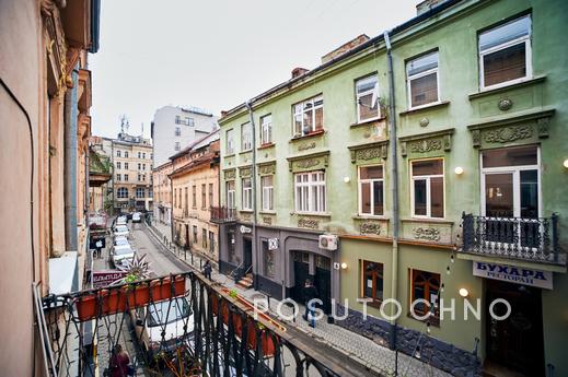 Apartment in the down town, Lviv - apartment by the day
