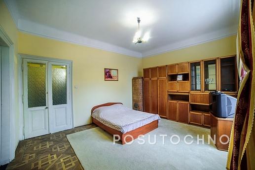 1 кімнатна квартира в центральеій частин, Львів - квартира подобово