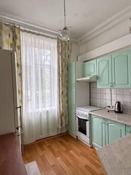Metro Darnytsia pishki 3 hv., Kyiv - apartment by the day