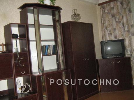 Сдаю недорого квартиру посуточно у моря, Севастополь - квартира посуточно