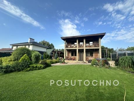 The new year is busy. Rent a house near Kiev, 2nd floor. 120