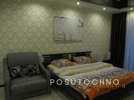 stylish apartment near the sea, Odessa - apartment by the day