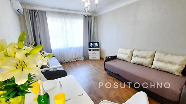 White gazebo. Alex Apartments, Poltava - apartment by the day