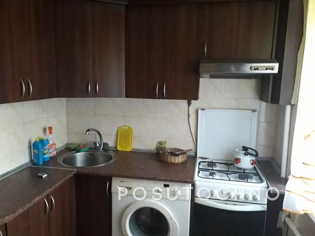 I rent my apartment in Leski, Mykolaiv - apartment by the day