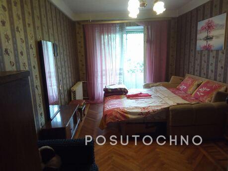 3-room o Left-bank, Kyiv - apartment by the day