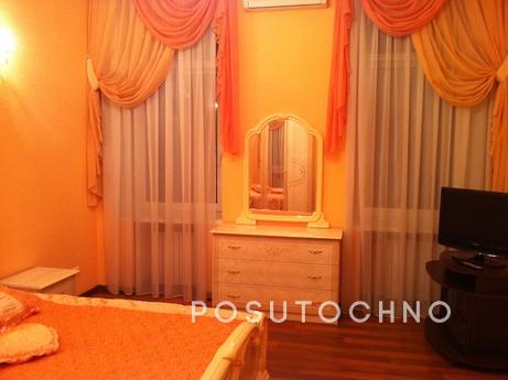 Very center, Central Department Store, P, Dnipro (Dnipropetrovsk) - apartment by the day