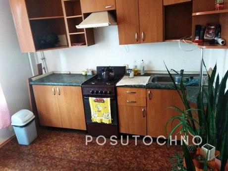 Cozy, clean apartment in a quiet locatio, Khmelnytskyi - apartment by the day