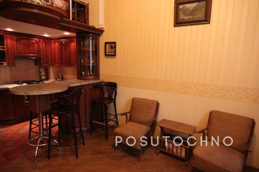 Little comfort in the heart of the city., Odessa - apartment by the day