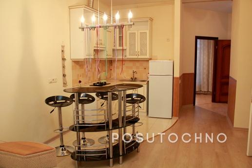 Rent 3-room in the center of Odessa, Odessa - apartment by the day