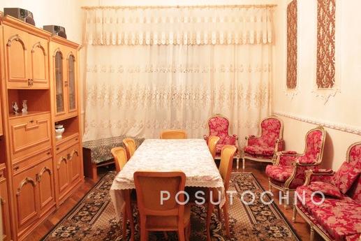 4-bedroom apartment in the heart of Odessa. Before Deribasov