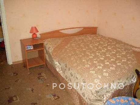 1 bedroom apartment in the center of posutono goroda.Teplaya