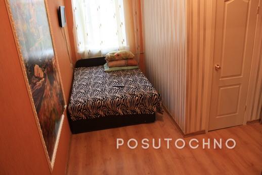 Center 2-room 5 min to the railway, Odessa - apartment by the day