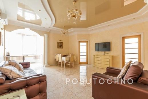 Flat-class 'luxury' 3 bedrooms, Odessa - apartment by the day