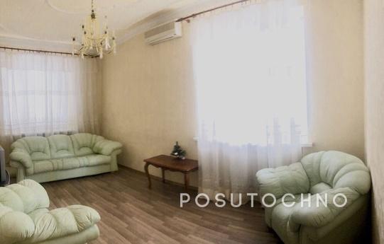 Cozy apartment in the very center of the Dnieper, within wal