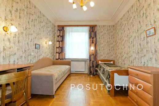 Two-bedroom apartment in the center, Saint Petersburg - apartment by the day