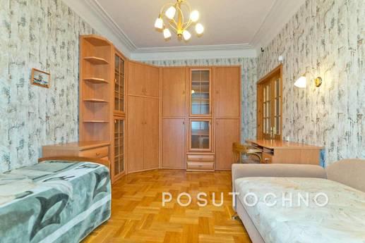 Two-bedroom apartment in the center, Saint Petersburg - apartment by the day