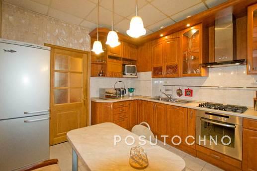 Two-bedroom apartment in the center, Saint Petersburg - apartment by the day