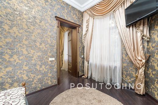 Luxurious apartment in the center of Ode, Odessa - apartment by the day