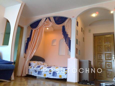 One bedroom apartment in the city center with good repair, w