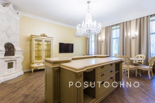 Luxury apartment with garden view, Санкт-Петербург - квартира подобово