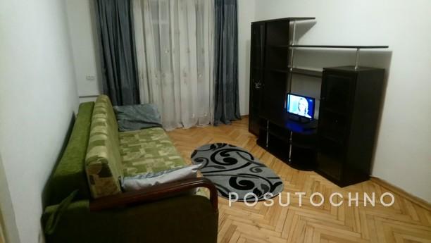 Offered 2k apartment in a green area of the city center. Wal