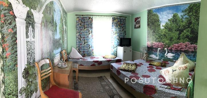 3-bed room with amenities in the center, Skadovsk - apartment by the day