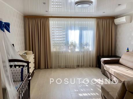 For your comfortable stay, I offer a sunny apartment 7 minut