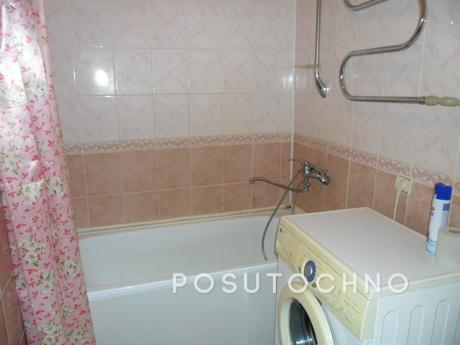 Warm and cozy apartment for rent, Mykolaiv - apartment by the day