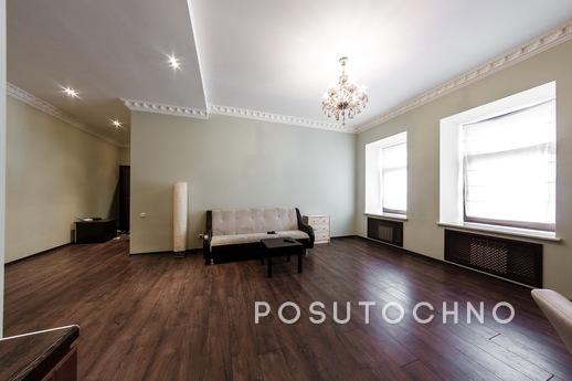 Elegant apartment on Nevsky 81, Saint Petersburg - apartment by the day