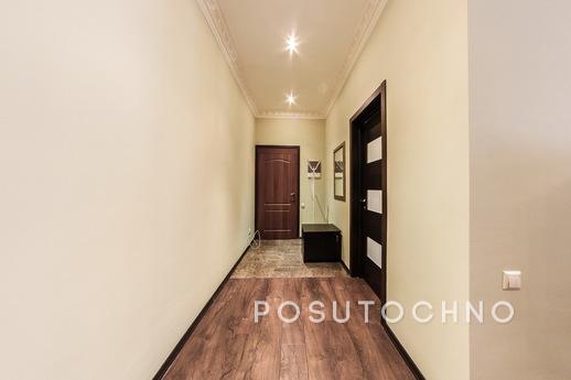 Elegant apartment on Nevsky 81, Saint Petersburg - apartment by the day