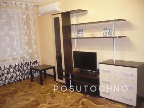 2 bedroom apartment, Volzhskiy - apartment by the day