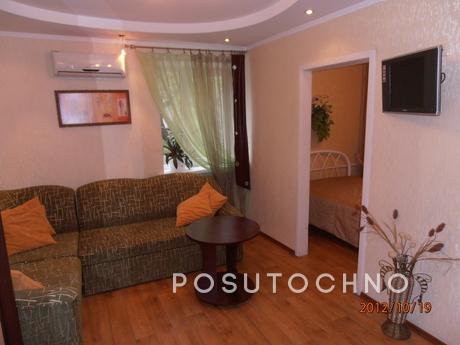 Shevchenko Avenue / Champagne 4/5 rooms adjacent, furniture: