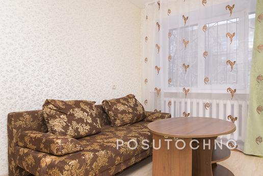 КВАРТИРА В ЦЕНТРІ НЕДОРОГО З ІНТЕРНЕТОМ, Єкатеринбург - квартира подобово