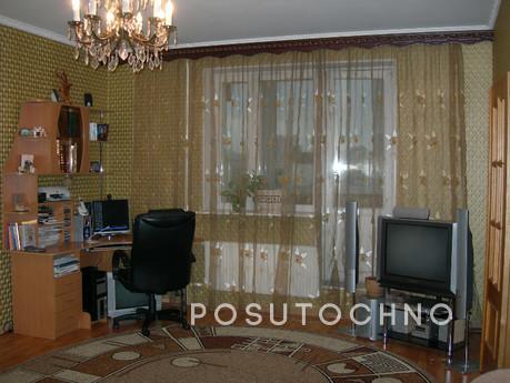 apartment in the new house! Close to Met, Saint Petersburg - apartment by the day