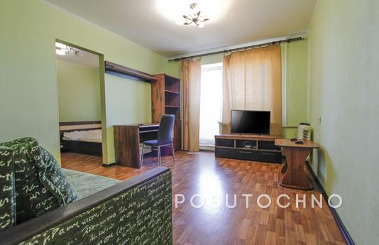 Квартира в центрі метро 23 серпня, Харків - квартира подобово