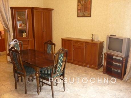 two bedroom apartment on 15 Rubinsteina, Saint Petersburg - apartment by the day