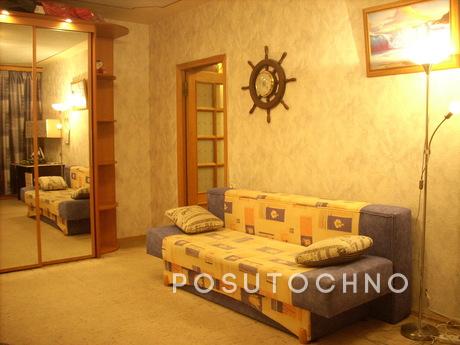 Cozy apartment, 7-10 minutes by public transport metro stati