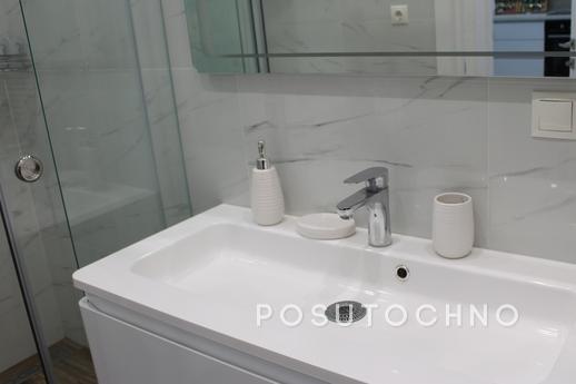 Apartment with sea view (Arcadia), Odessa - apartment by the day