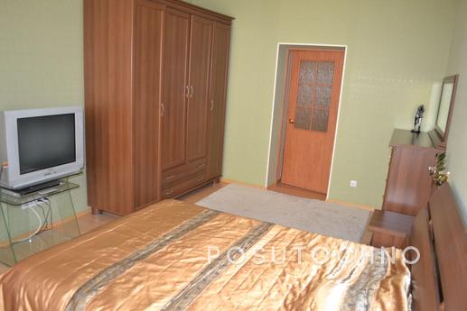 House close to the sea less than 1 km, Yevpatoriya - apartment by the day