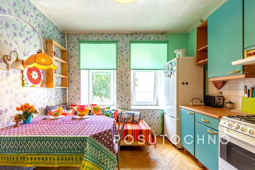 Apartments near the Hermitage, Saint Petersburg - apartment by the day