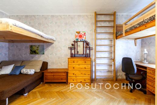 Apartments near the Hermitage, Saint Petersburg - apartment by the day