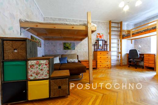 Apartments near the Hermitage, Saint Petersburg - apartment by the day