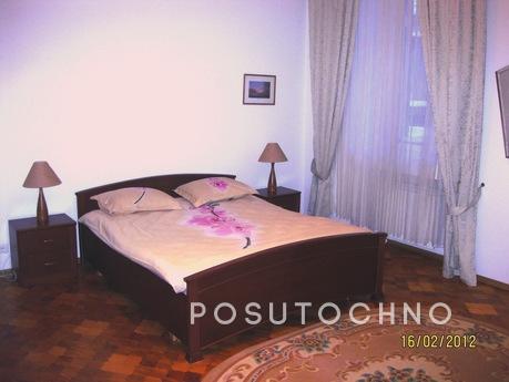 Apartment-level suite located at str. Khreshchatyk 15 neat s